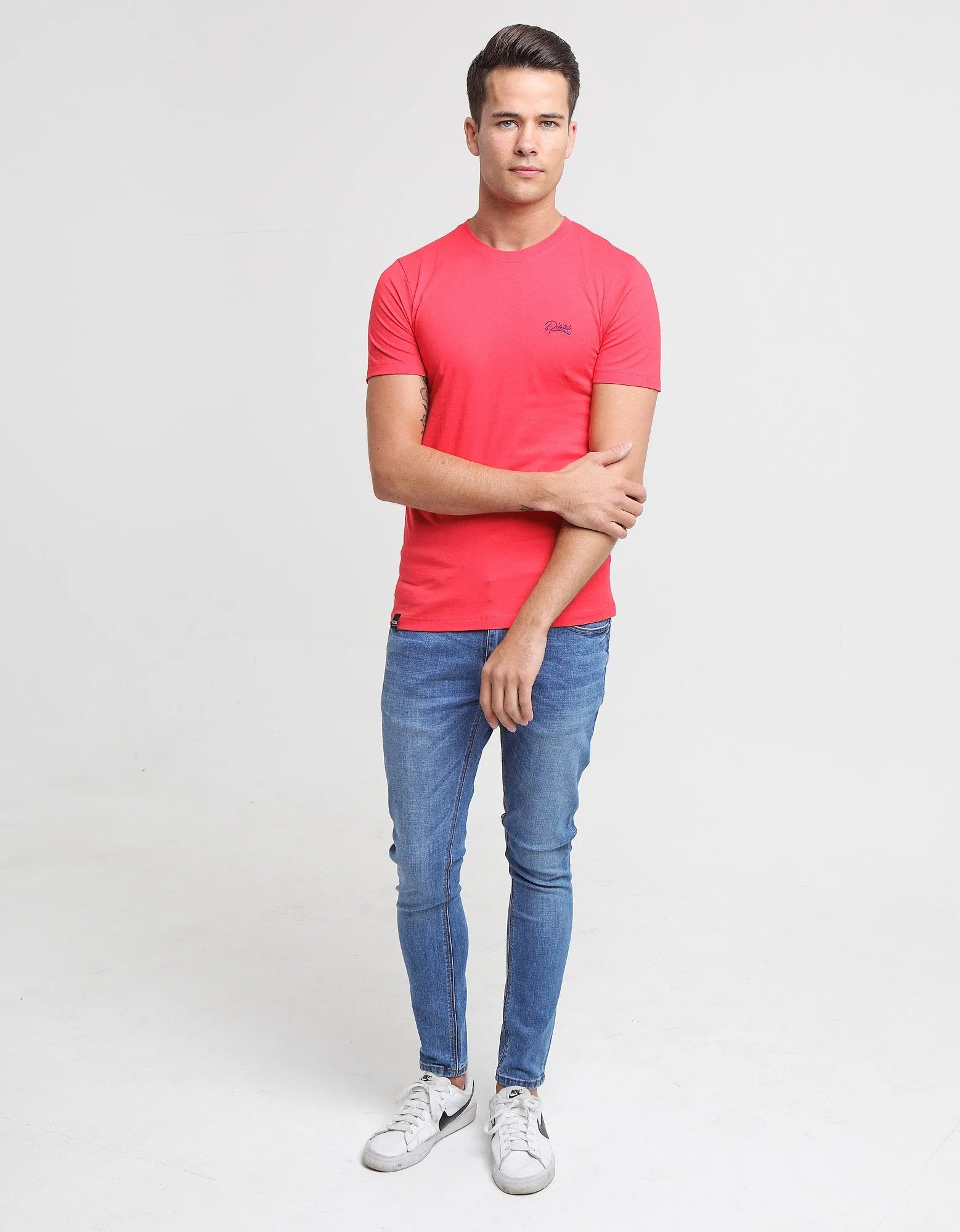 Basic Scott O Neck Tee Poinsettia Red