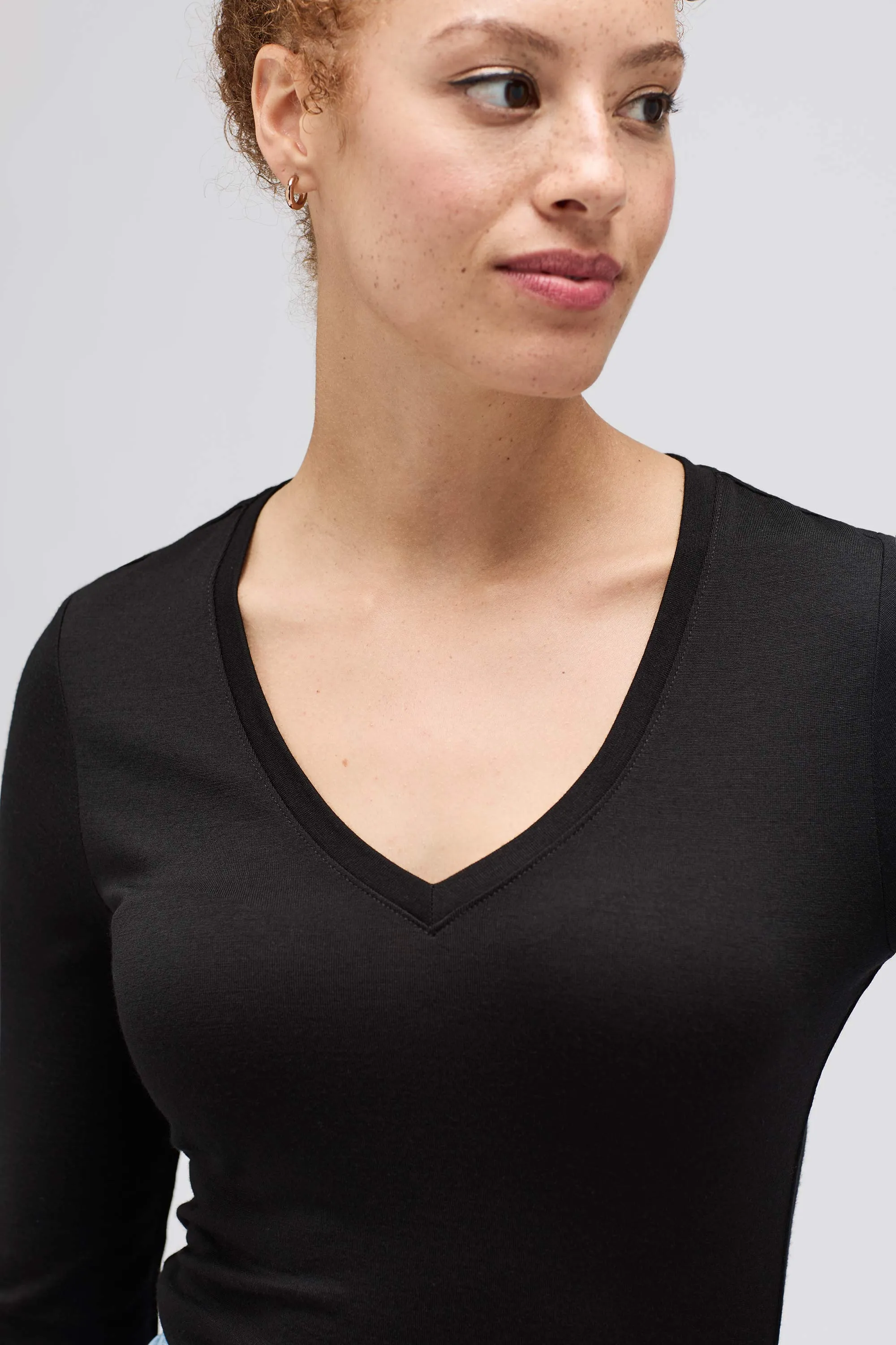 Women's Slim Merino Long Sleeve V-Neck